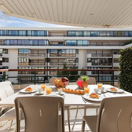 Pavillon Riviera Yourhosthelper Apartment
